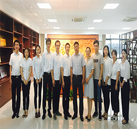 随着新学期大幕的缓缓拉开，777盛世国际集团江理工实习生报告会也进入了最后的准备阶段。2017年8月31日，777盛世国际集团在总部举办江理工实习生实习报告会。会议特邀江苏理工学院杨晋老师、总裁助理周文金、总裁助理黄贤萍、营销部主管蒋文建、培训部主管汪言、人事部主管孙玲及各位实习生的导师到场与实习生们共同探讨各位实习生在这短短两个月时间的工作总结及感悟。