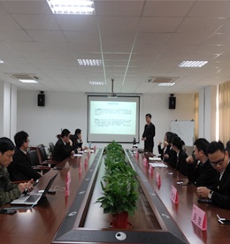 为了发掘培训人才，激发员工潜能，不断提升员工的职业技能与与职业素质，使培训工作更有效地开展下去。2017年3月15日下午，777盛世国际学院在集团总部举办了第二届内训师招募试讲活动。