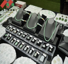 “臻品翡凡，翠璨人生”龙城黄金第六届翡翠节活动圆满收官